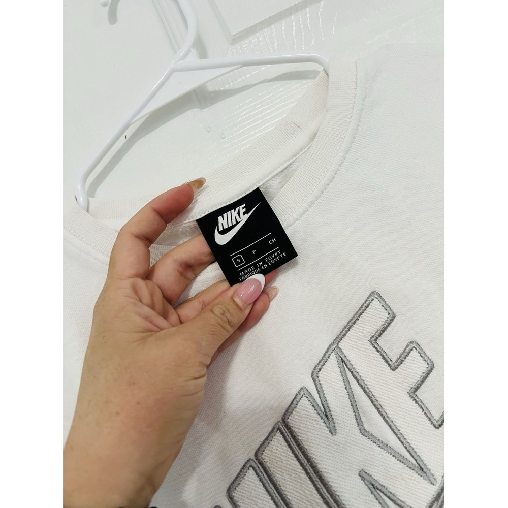 Nike Crewneck Long Sleeve Sweatshirt White Embroidered Outlined Swoosh Logo S - Picture 4 of 8